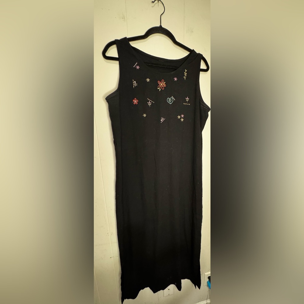 Black Sleeveless Dress with Embroidered Accents